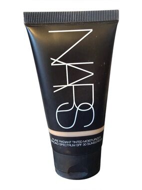 NARS | Pure Radiant Tinted Moisturizer in Alaska Light 2